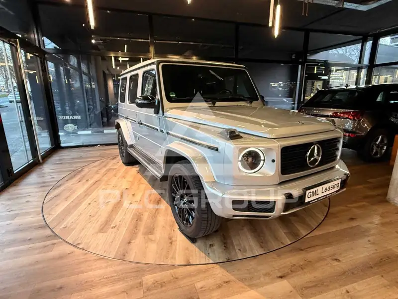 2022 Mercedes Benz G 400