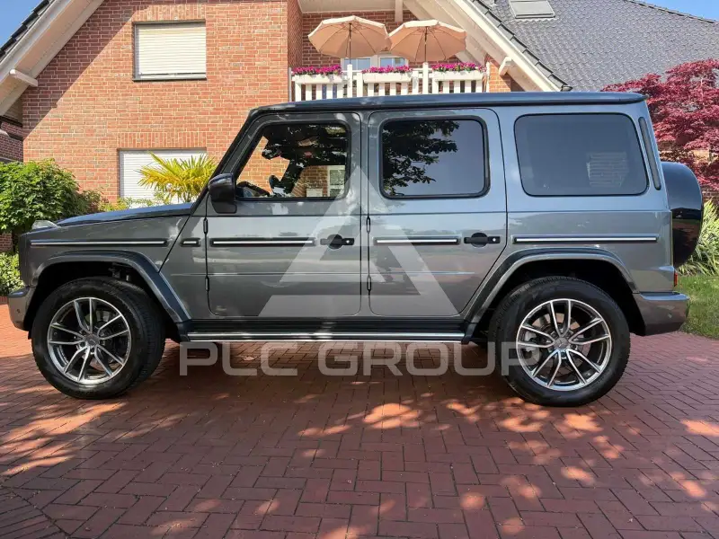 2022 Mercedes Benz G 400