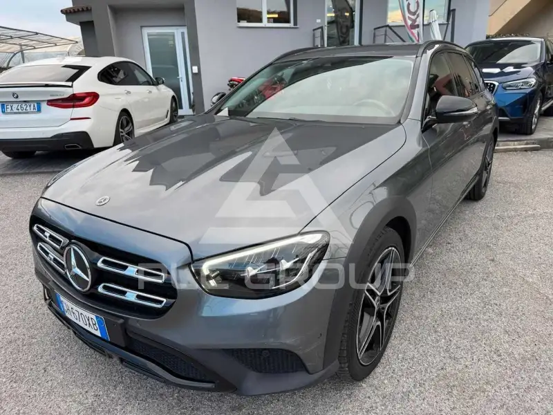 2022 Mercedes Benz E 400