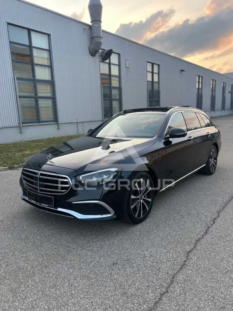 2022 Mercedes Benz E 400