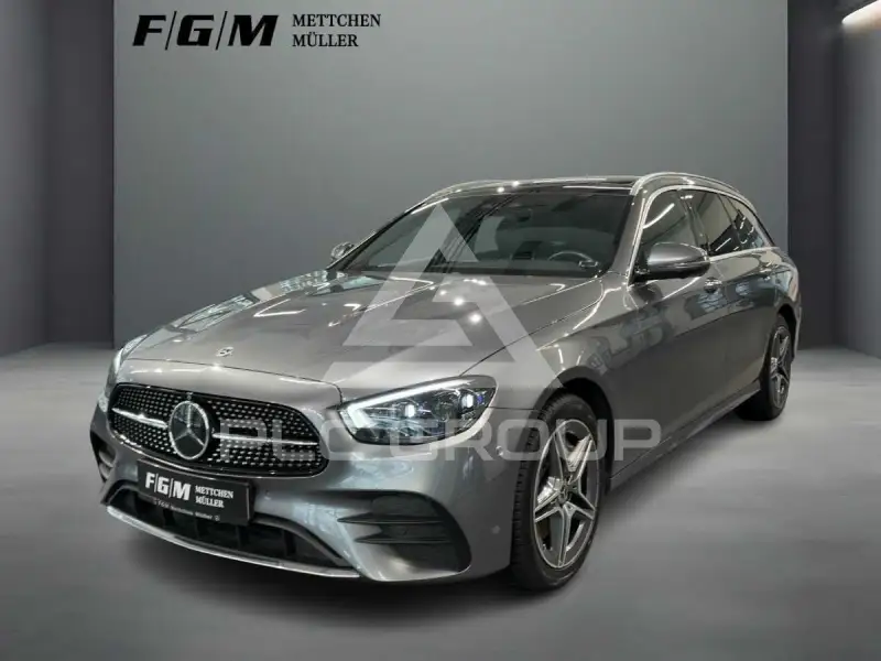 2022 Mercedes Benz E 300