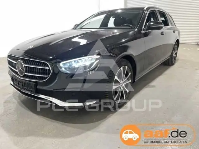 2022 Mercedes Benz E 300