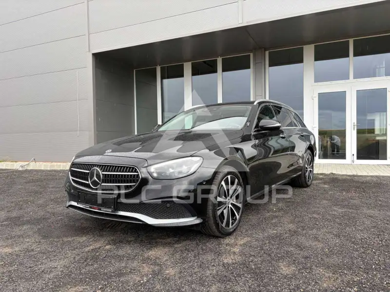 2022 Mercedes Benz E 300