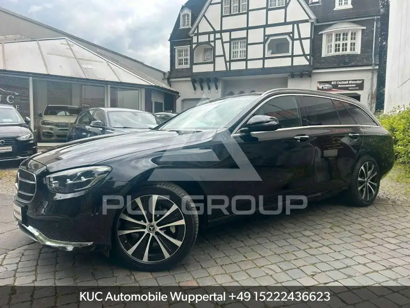 2022 Mercedes Benz E 300