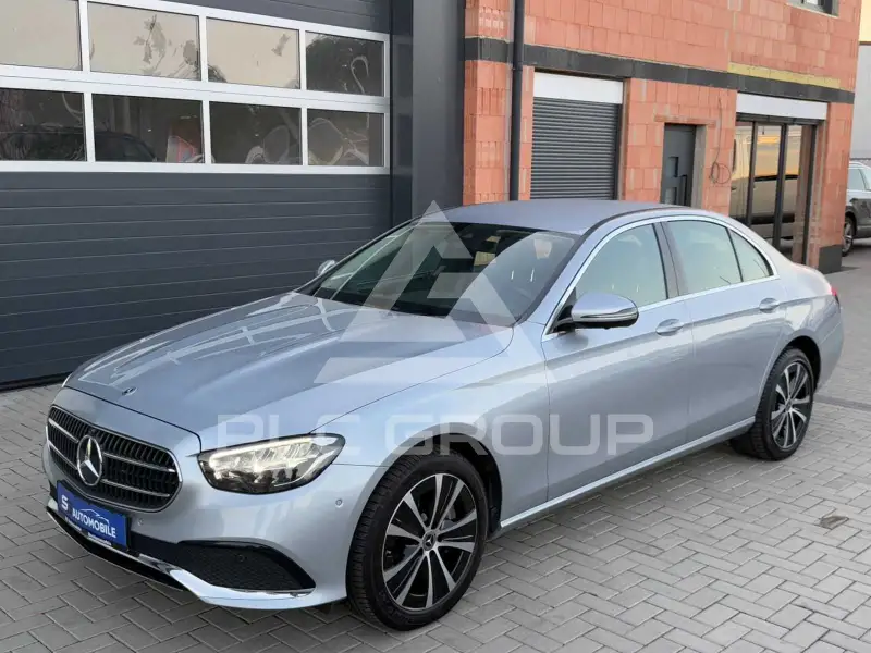 2022 Mercedes Benz E 300