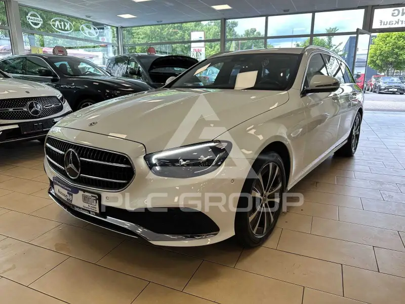 2022 Mercedes Benz E 300
