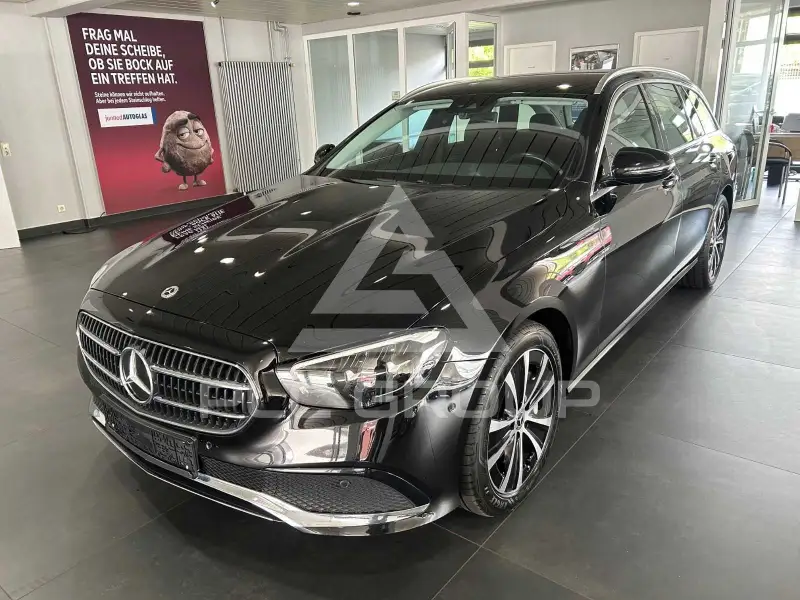 2022 Mercedes Benz E 300