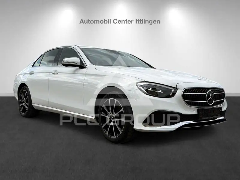 2022 Mercedes Benz E 300