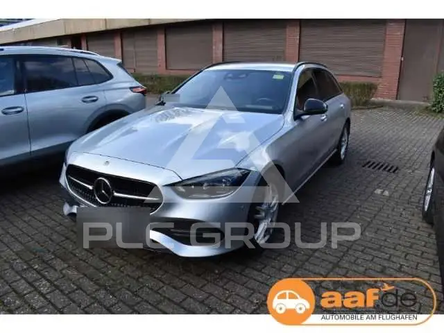 2022 Mercedes Benz C 220