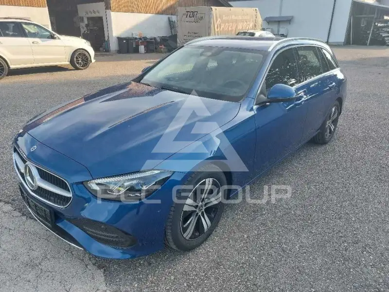 2022 Mercedes Benz C 220