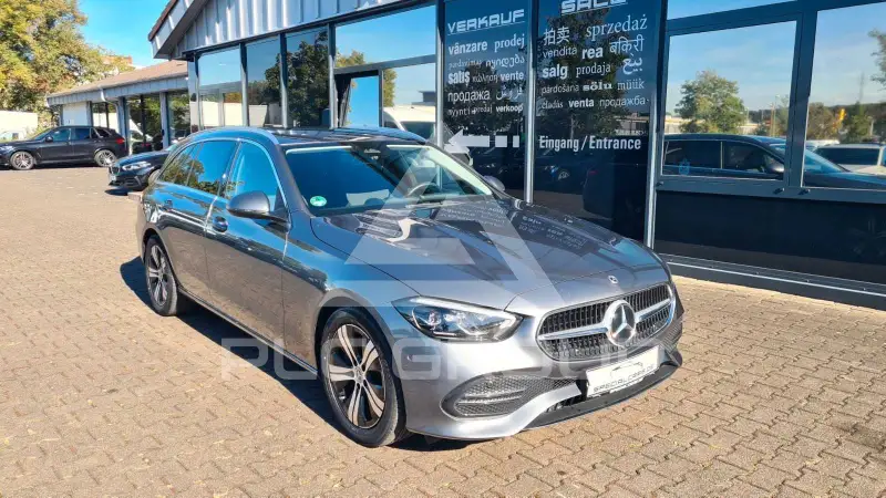 2022 Mercedes Benz C 220