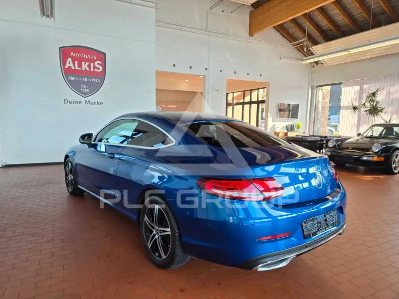 2022 Mercedes Benz C 220