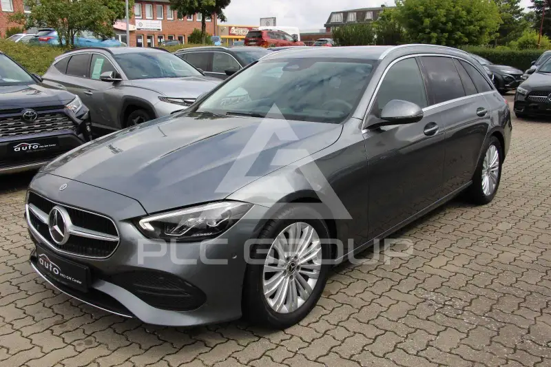 2022 Mercedes Benz C 220