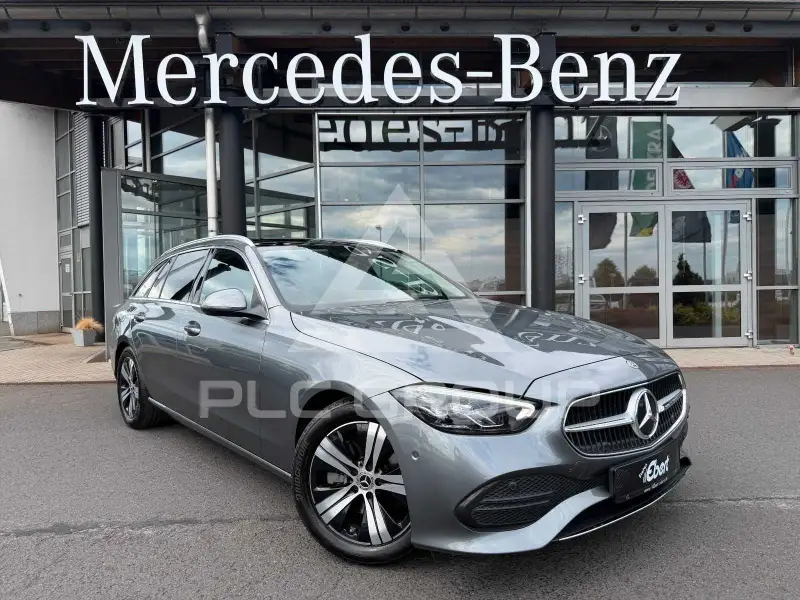 2022 Mercedes Benz C 220