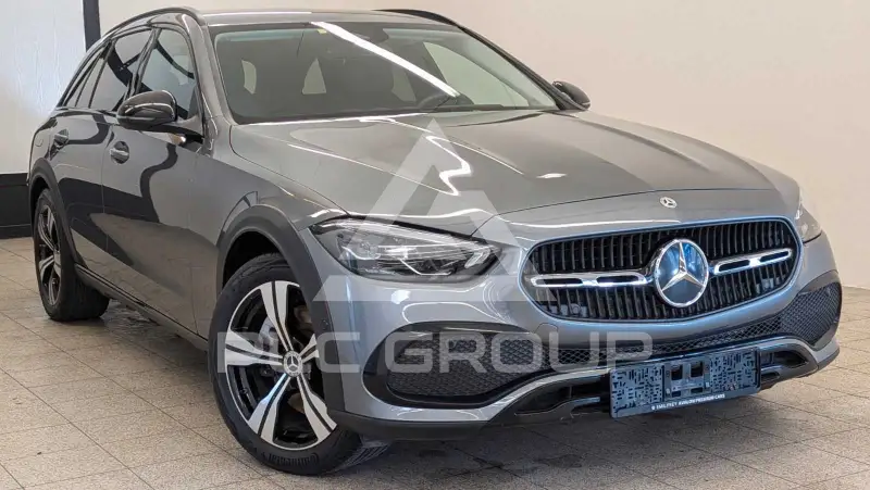 2022 Mercedes Benz C 220