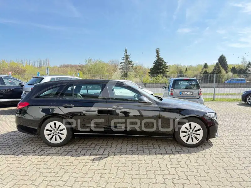 2022 Mercedes Benz C 220