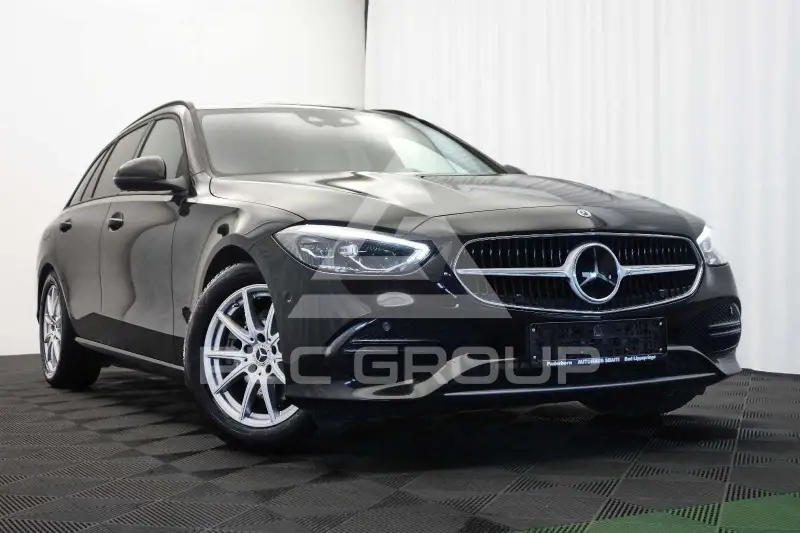 2022 Mercedes Benz C 220