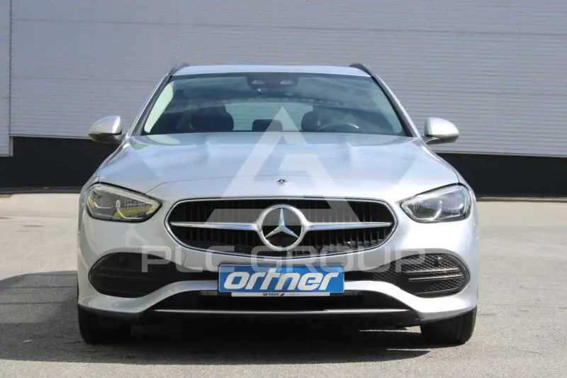 2022 Mercedes Benz C 220