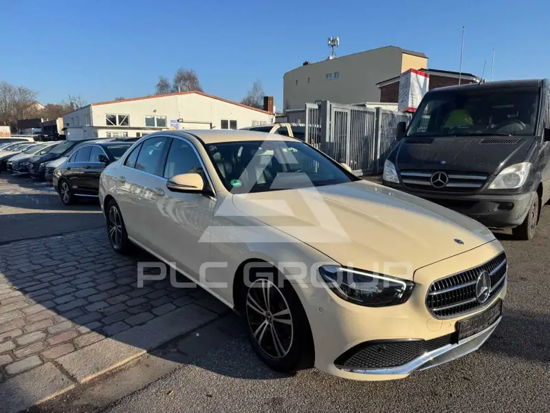2022 Mercedes Benz E 200
