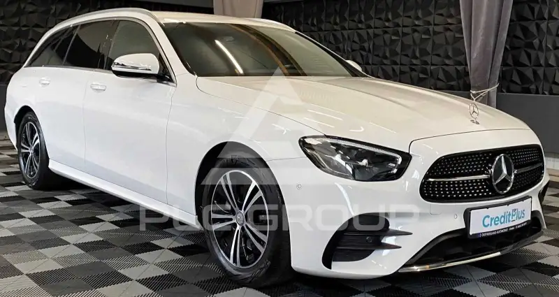 2022 Mercedes Benz E 200