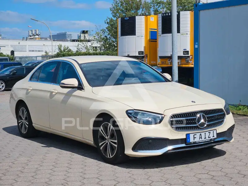 2022 Mercedes Benz E 200