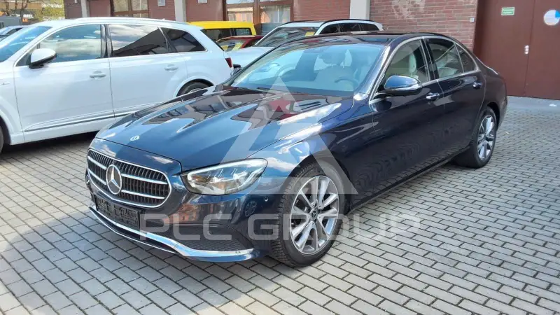 2022 Mercedes Benz E 200