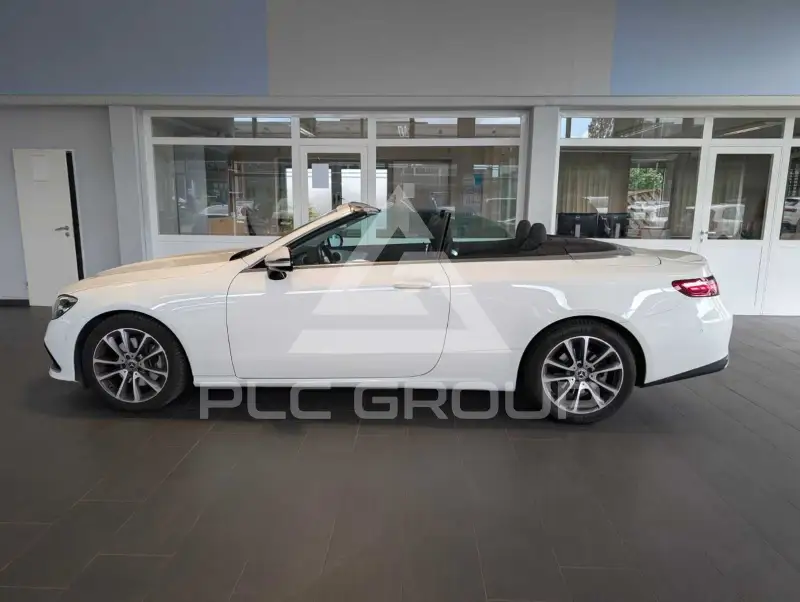 2022 Mercedes Benz E 200