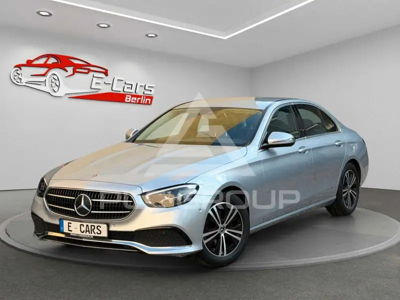 2022 Mercedes Benz E 200