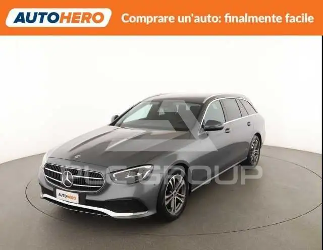 2022 Mercedes Benz E 200