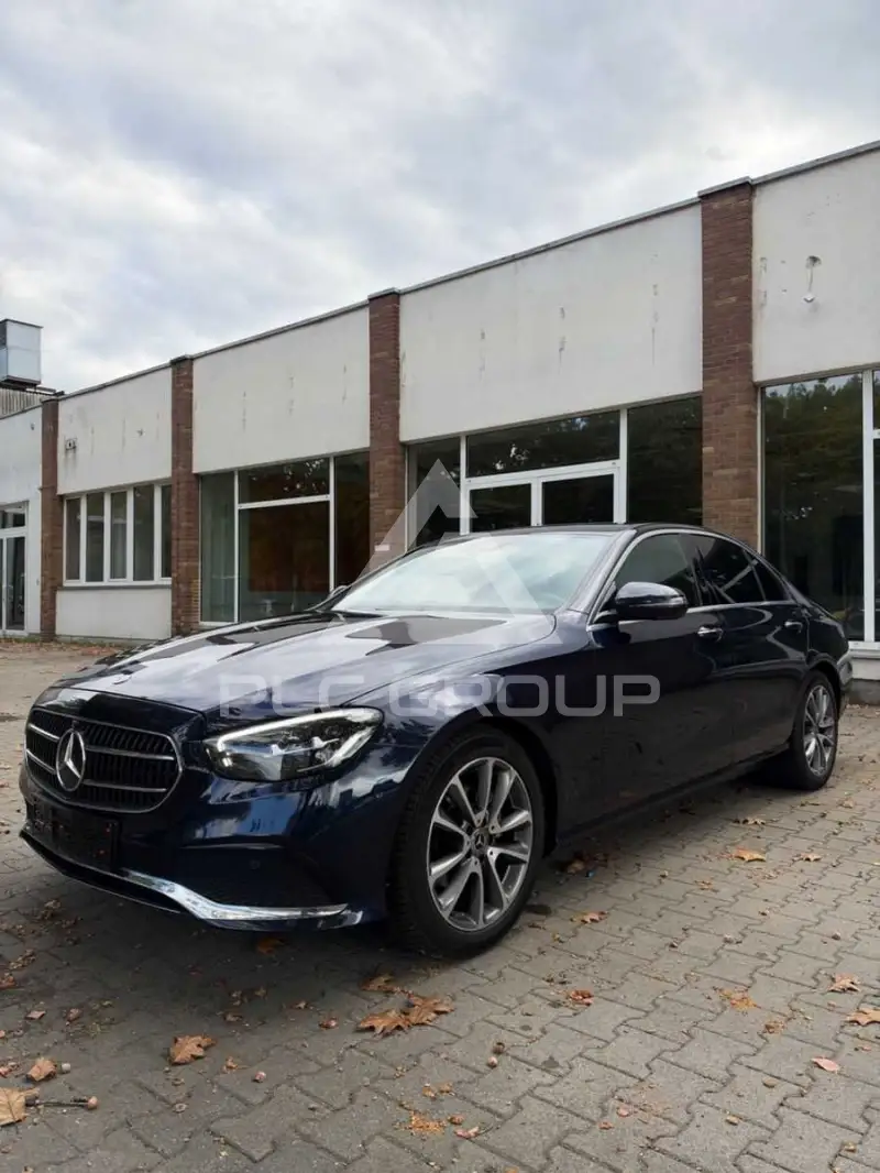 2022 Mercedes Benz E 200