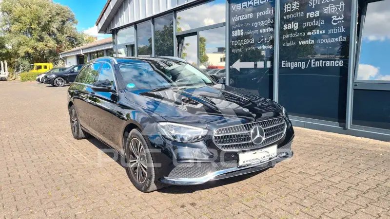 2022 Mercedes Benz E 200
