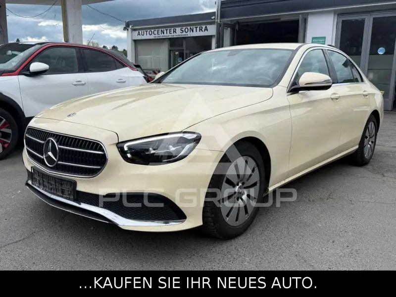 2022 Mercedes Benz E 200