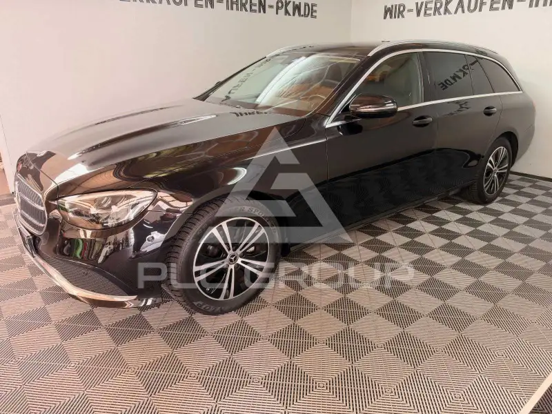 2022 Mercedes Benz E 200