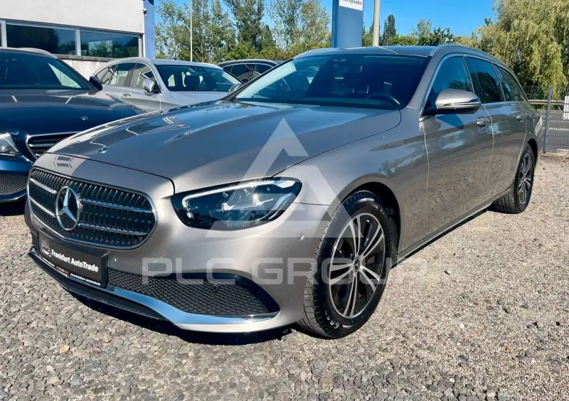 2022 Mercedes Benz E 200