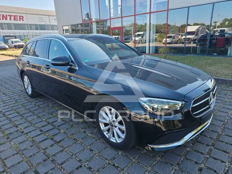 2022 Mercedes Benz E 200