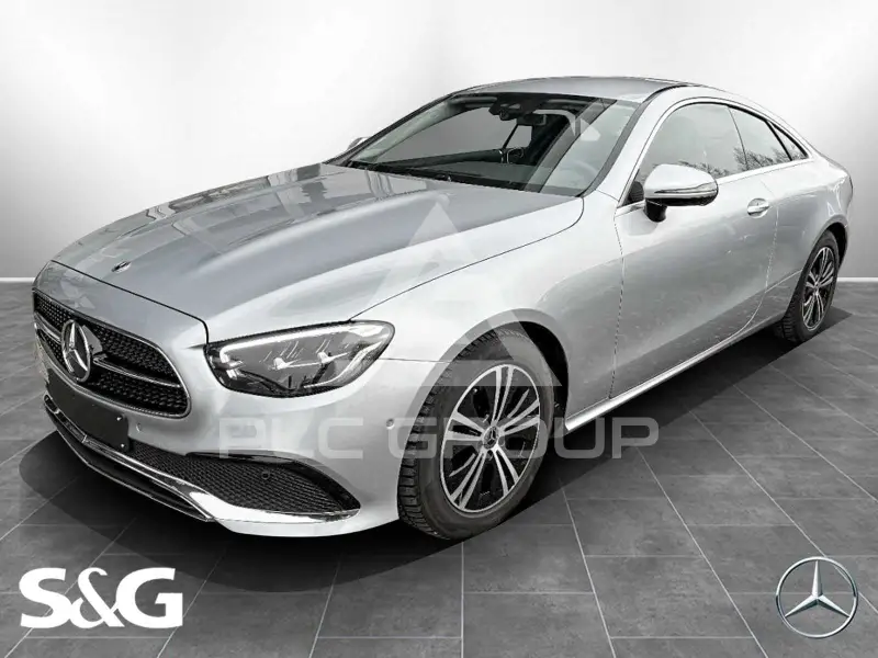 2022 Mercedes Benz E 200