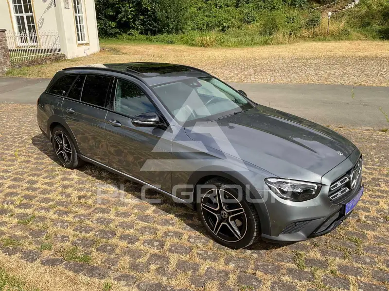 2022 Mercedes Benz E 200