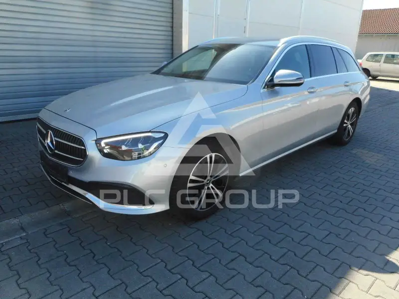 2022 Mercedes Benz E 220