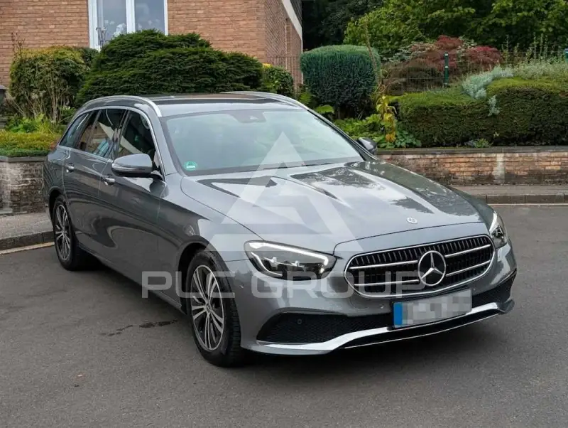 2022 Mercedes Benz E 220