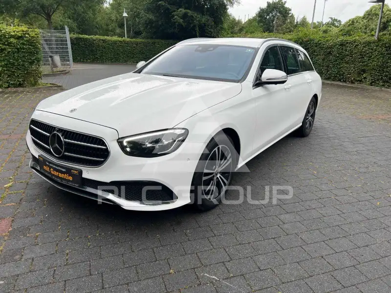 2022 Mercedes Benz E 220