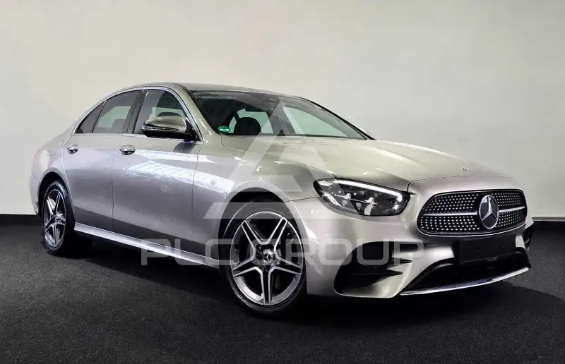 2022 Mercedes Benz E 220