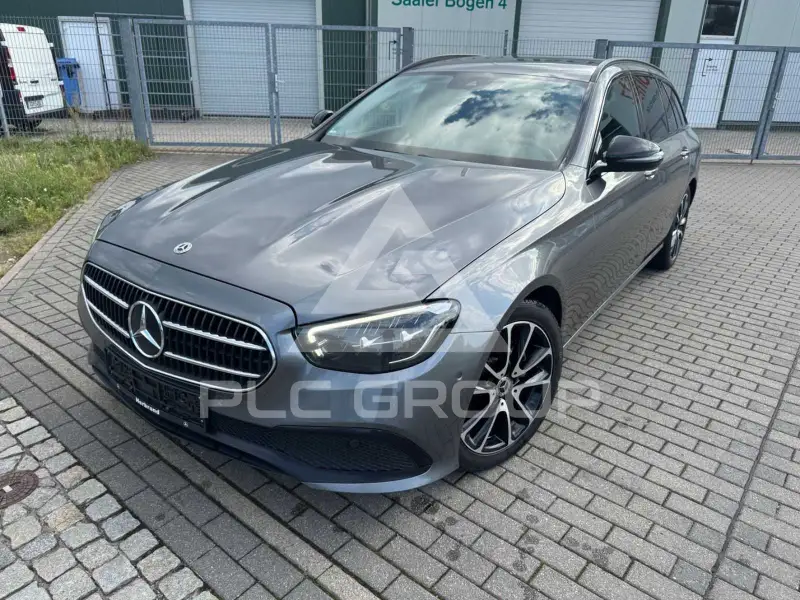 2022 Mercedes Benz E 220