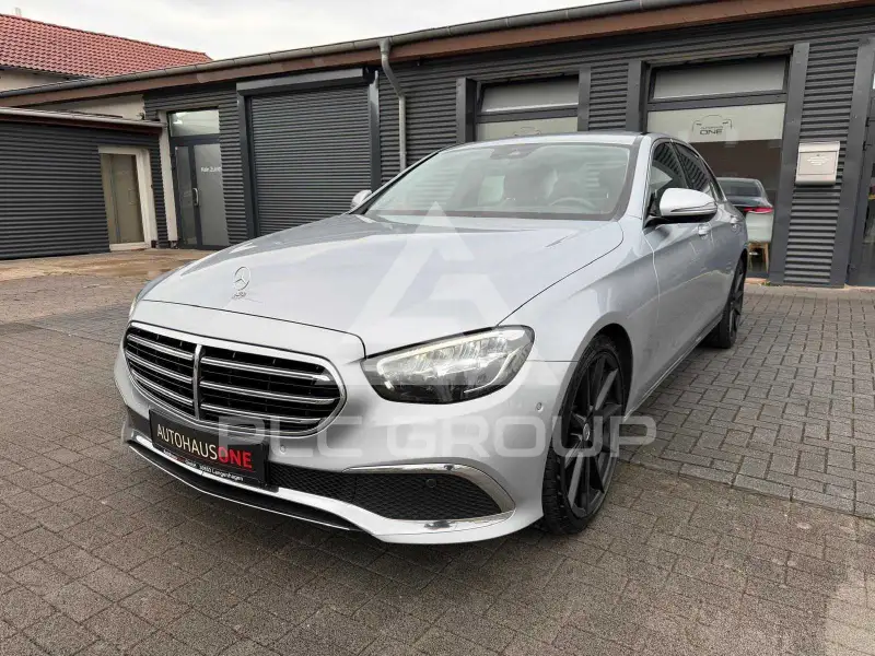 2022 Mercedes Benz E 220