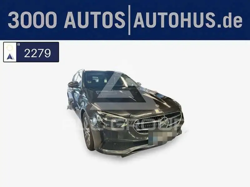 2022 Mercedes Benz E 220