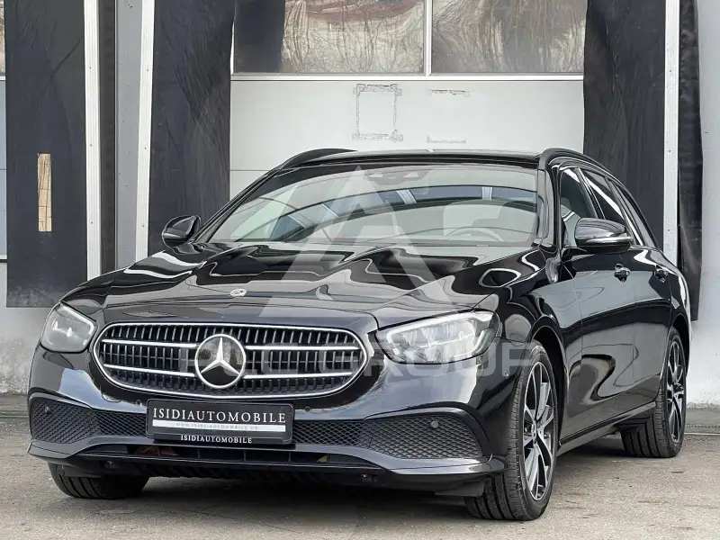 2022 Mercedes Benz E 220