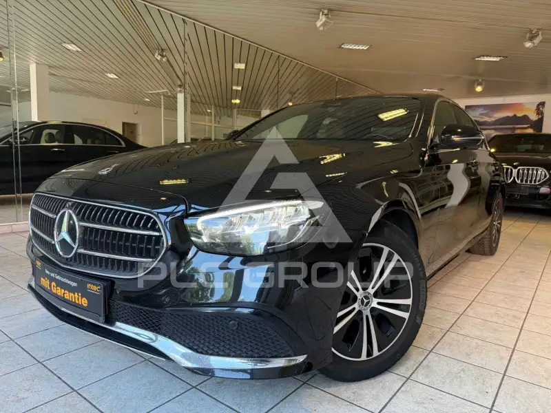 2022 Mercedes Benz E 220
