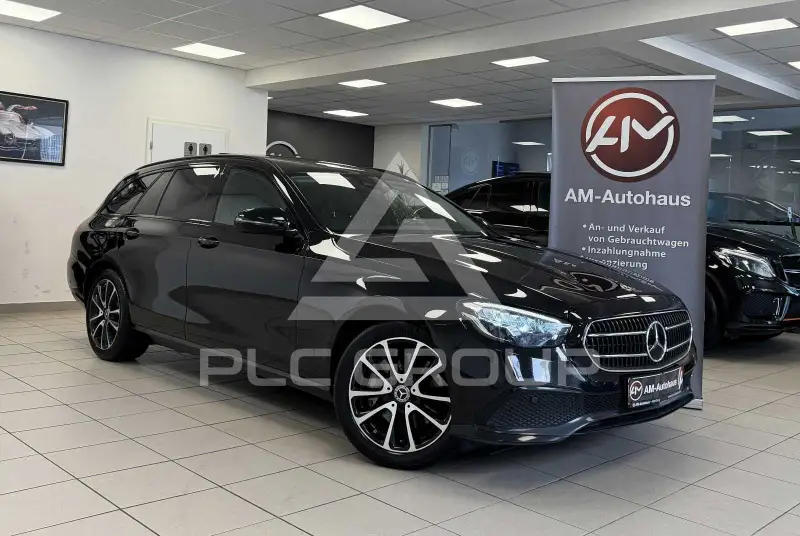 2022 Mercedes Benz E 220