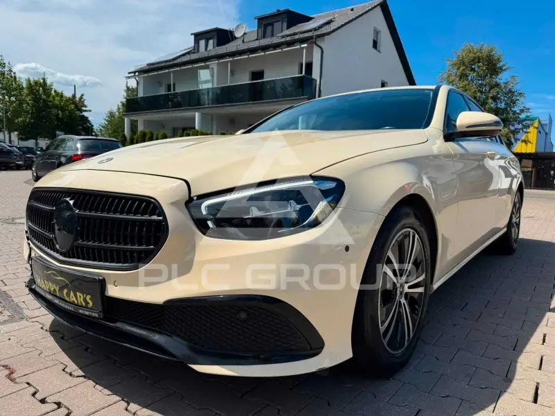 2022 Mercedes Benz E 220