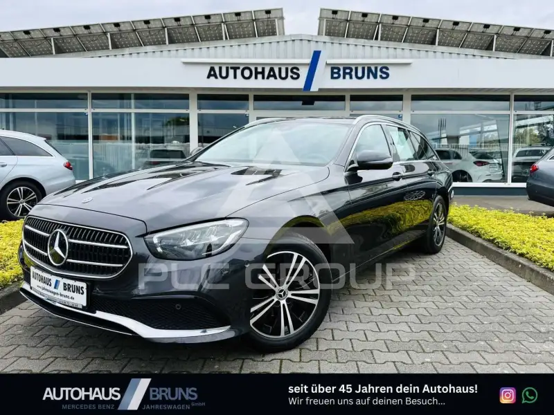 2022 Mercedes Benz E 220