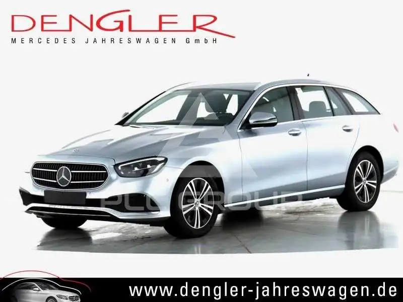 2022 Mercedes Benz E 220